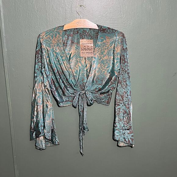 Passage to India Crop Top Wrap Bell Sleeve Boho Floral - Picture 3 of 9